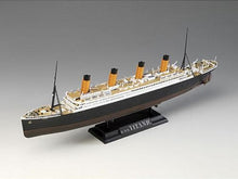 Load image into Gallery viewer, 1/700 RMS Titanic